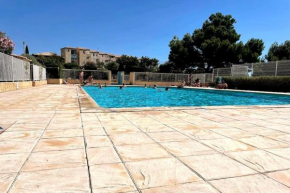 St-Pierre-La-Mer, bel appartement a dans residence avec piscine et tennis entre 5 et 10 min de la plage
